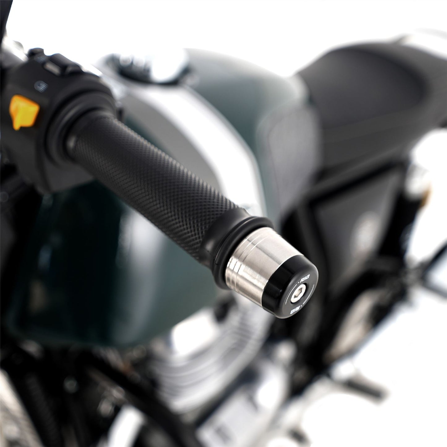 Bar End Sliders for Triumph Trident 660 '21-, Daytona 660 '24-,  Speed Triple 1200 RS '21-  (without mirrors) & Royal Enfield Continental GT 650 ’19-