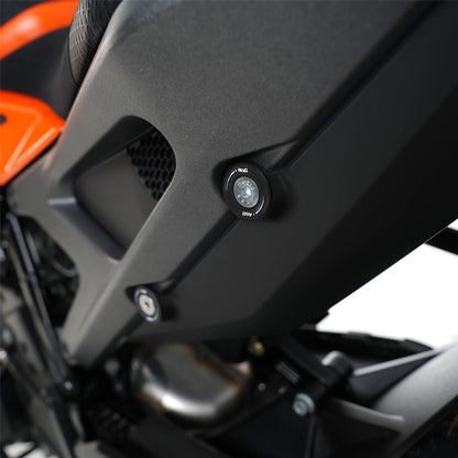 Rear Foot Rest Blanking Plate KTM 990 Duke 2024