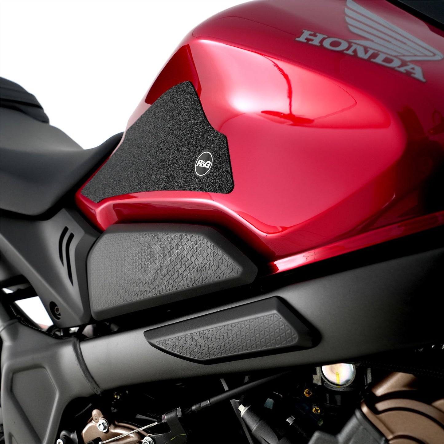 R&G Tank Traction Grips for Honda CB650R '19-, CBR650R '19- & CB650F '19- Colour: Clear