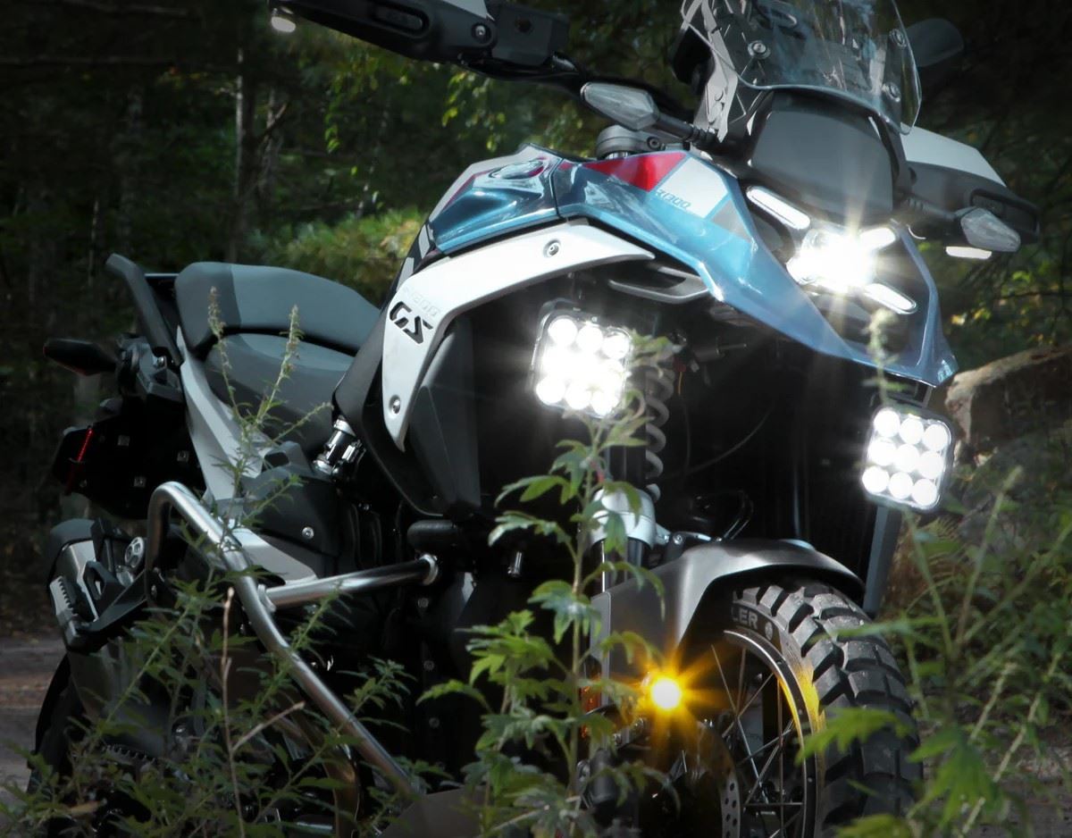 DENALI DL-9 Driving Light w/ DataDim Technology, 9-LED, Elliptical Hybrid Beam Colour: Amber